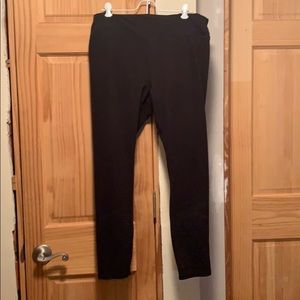 Athletic leggings with pattern detail - GAIAM